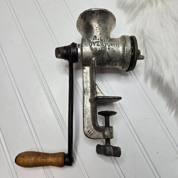 Keystone Other - Vintage Antique Meat Grinder Metal Works Kitchen Countertop Clamp Keystone 10